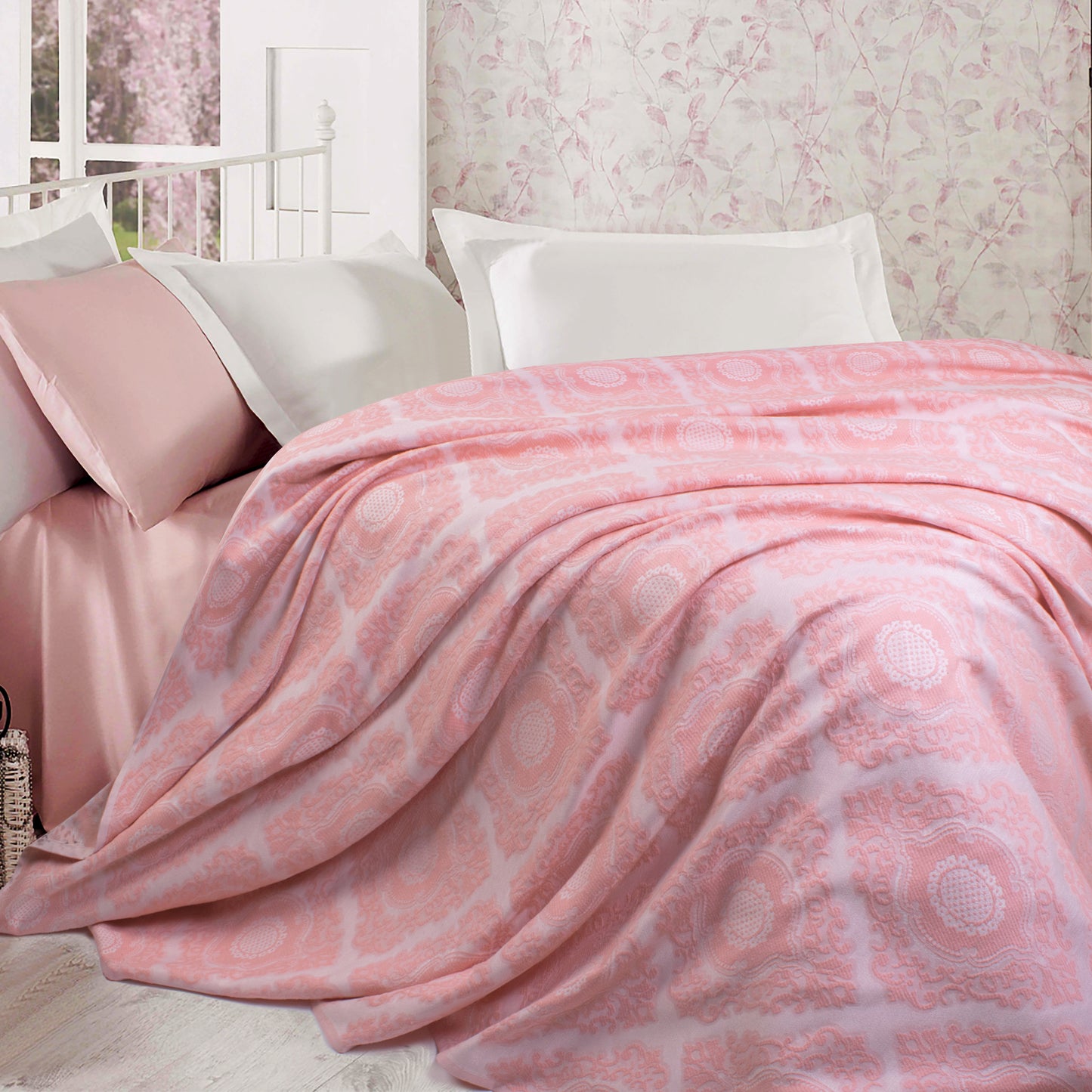 Jacquard Poly Cotton Coverlet