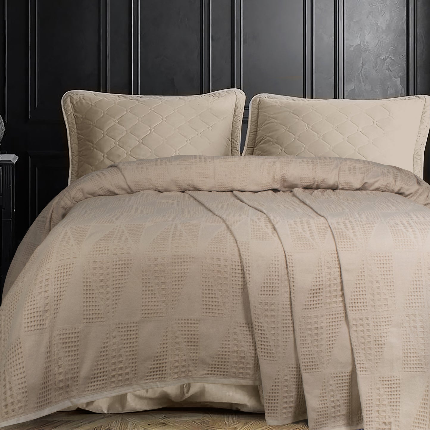 100 % Jacquard Cotton Coverlet +
