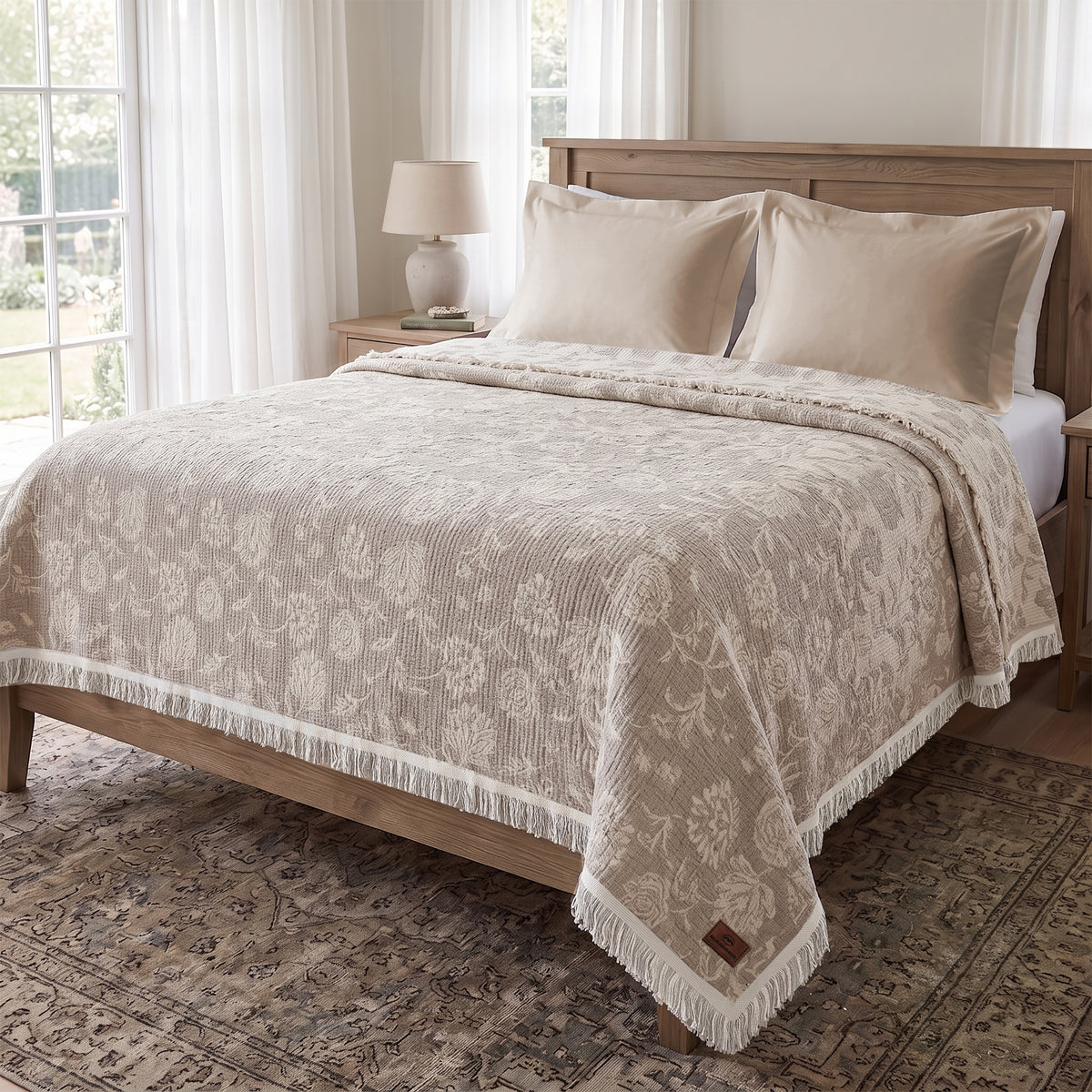 Fluffy jacqurd Coverlet