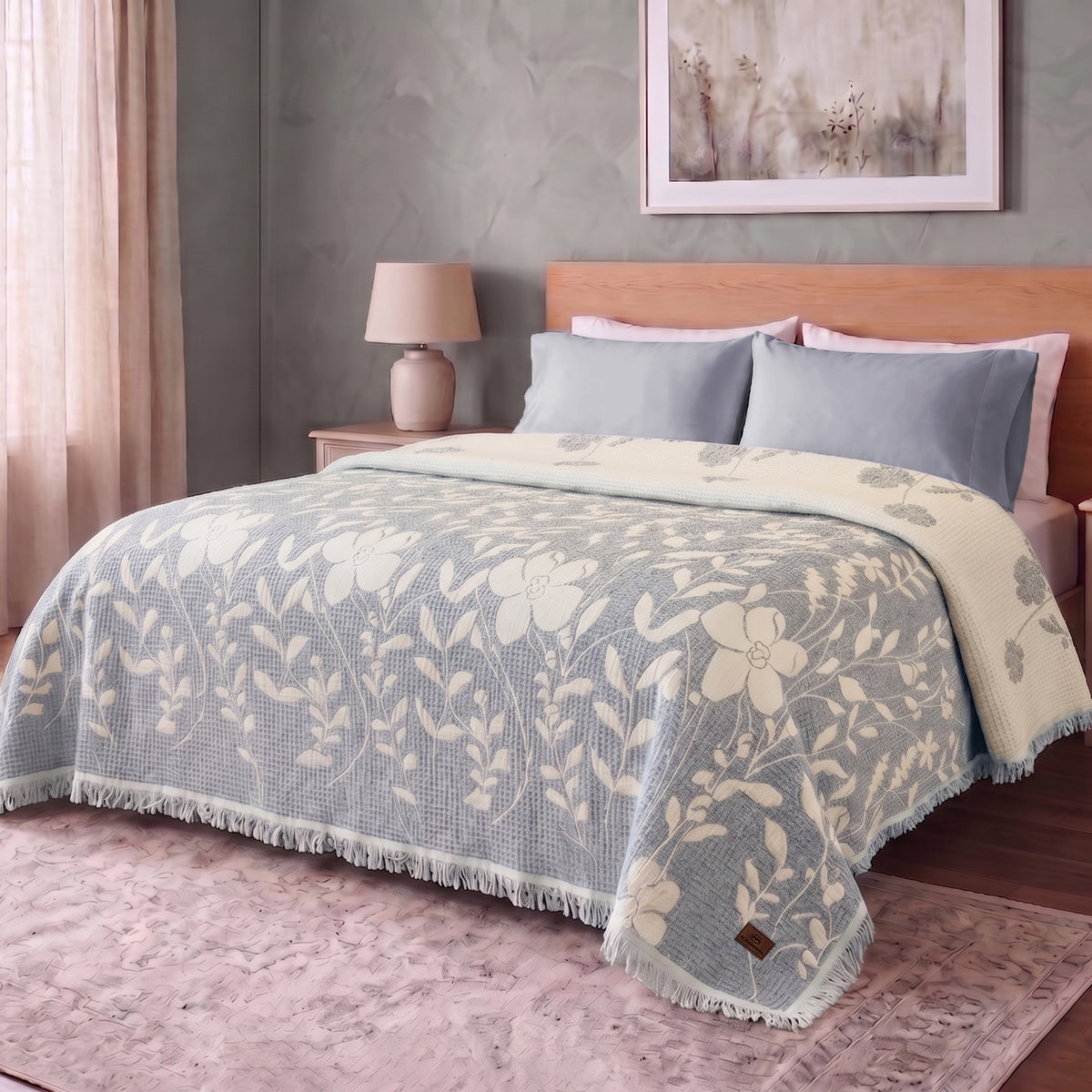 Fluffy jacqurd Coverlet