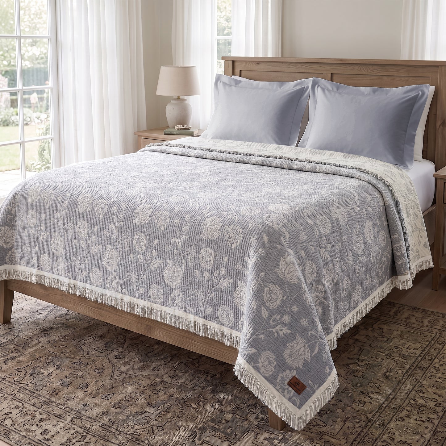 Fluffy jacqurd Coverlet